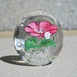 Vintage Lillian Vernon Pink Flower Glass Paperweight Italian Art Glass